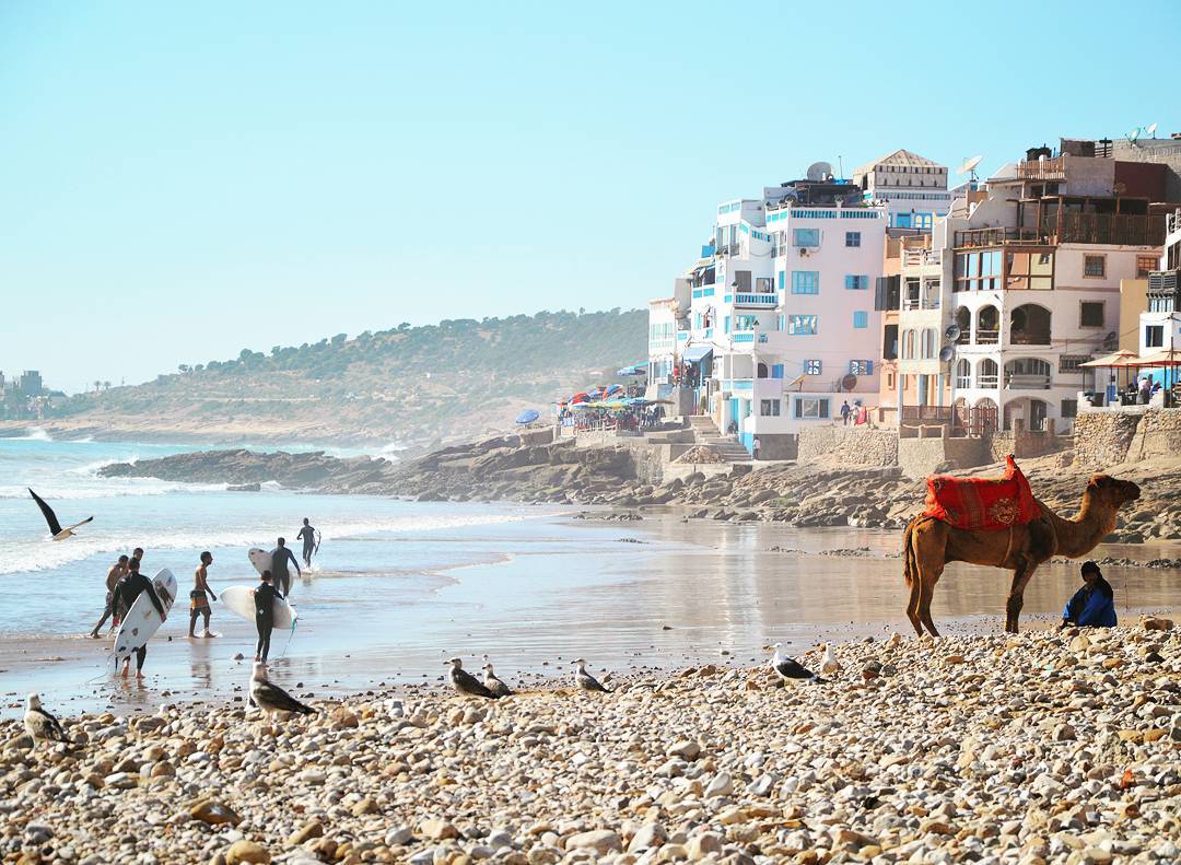 surf berbere surf camp terrace in taghazout