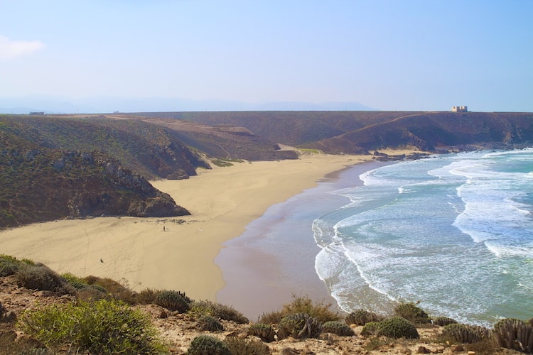 sidi ifni surf trip with surf berbere surf instructor course in morocco